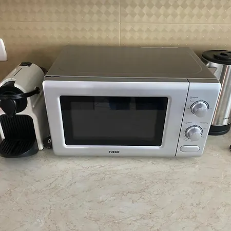 Klevi * ティラナ